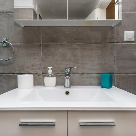 Apartment C.4 Red Rose #colony_central_apartment Thessaloniki